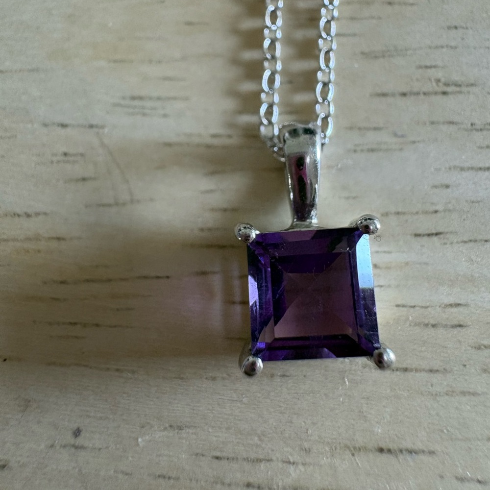 Elegant amethyst Purple Pendant Necklace